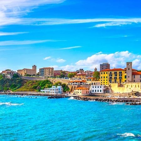 Luxury Apartment Centro Storico Piombino Esterno foto