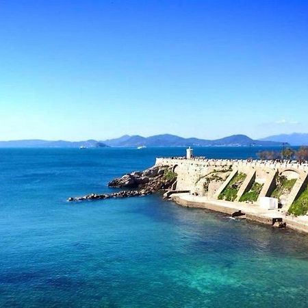 Luxury Apartment Centro Storico Piombino Esterno foto