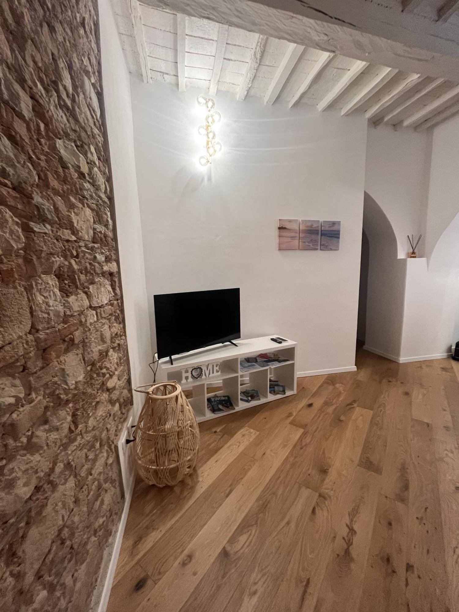 Luxury Apartment Centro Storico Piombino Esterno foto